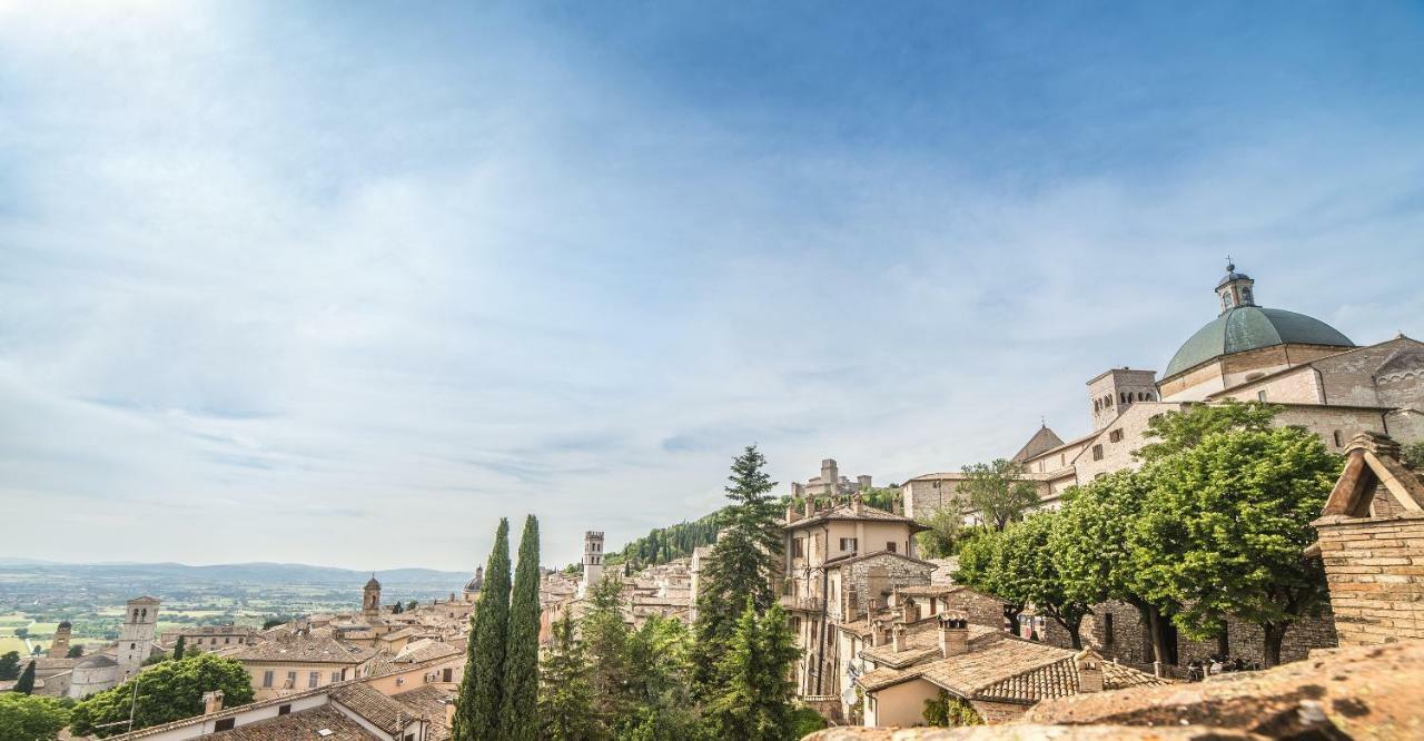 La Viola Di Assisi Hotel Bagian luar foto